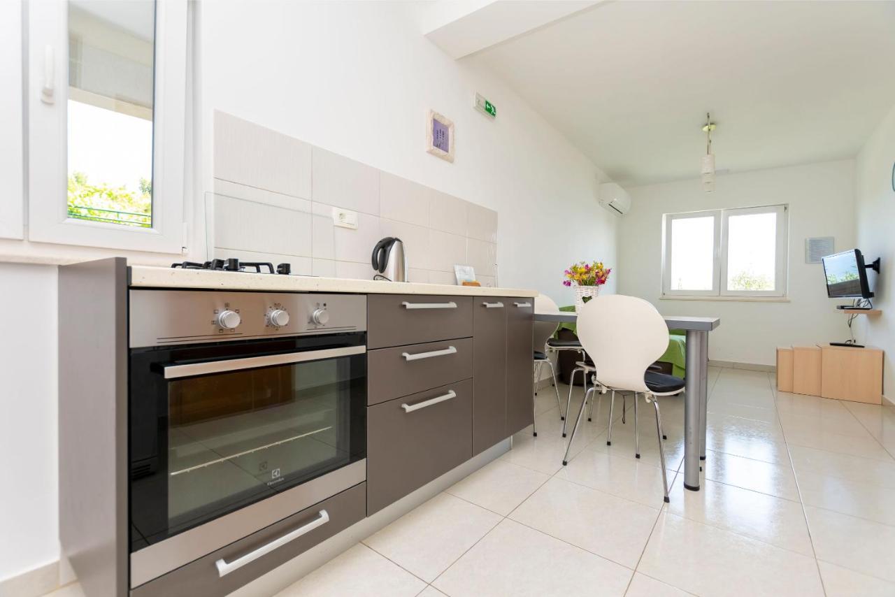 Apartments Djani Міміце Екстер'єр фото