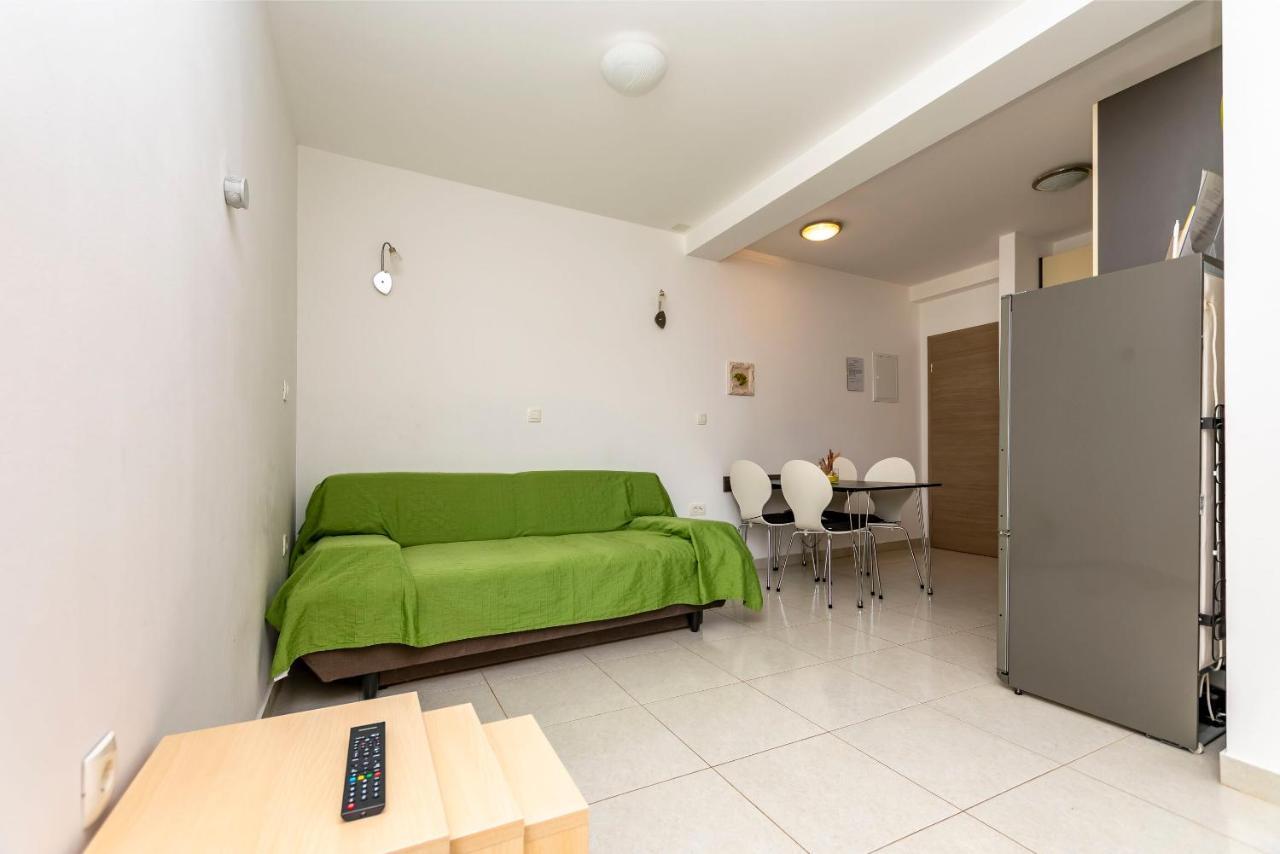 Apartments Djani Міміце Екстер'єр фото