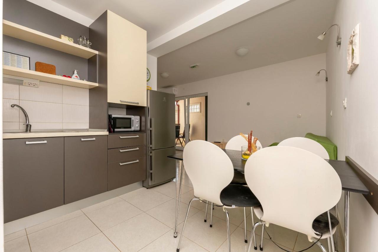 Apartments Djani Міміце Екстер'єр фото