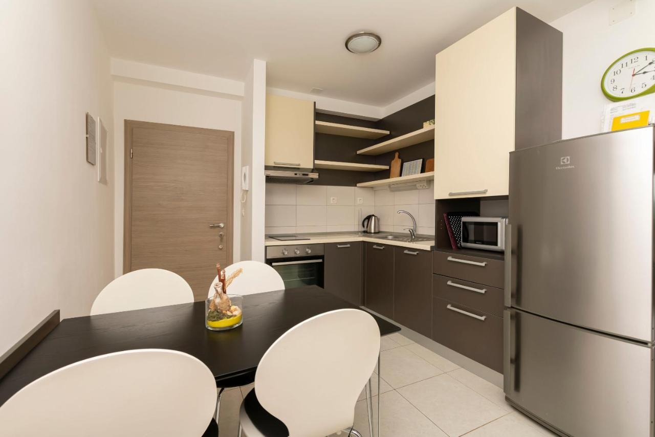 Apartments Djani Міміце Екстер'єр фото