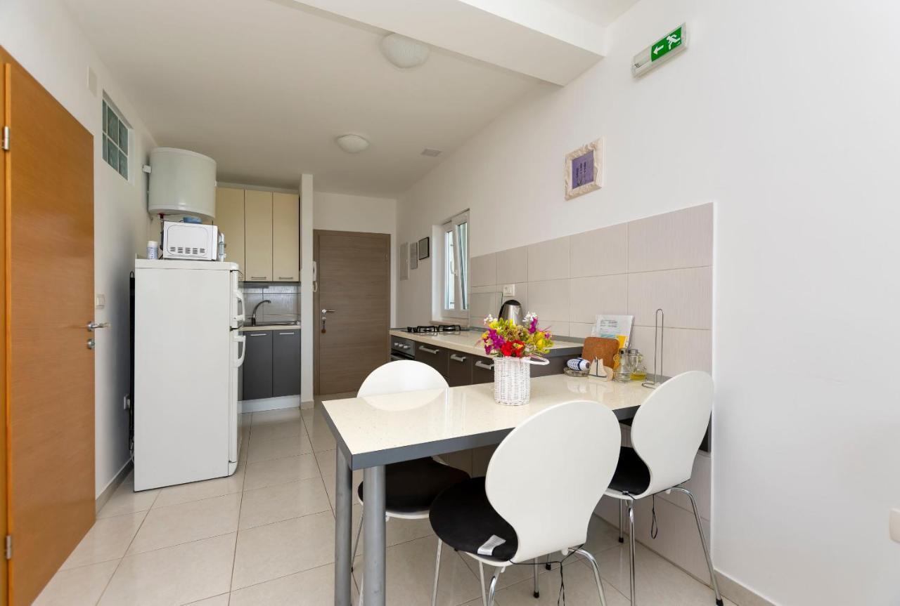 Apartments Djani Міміце Екстер'єр фото